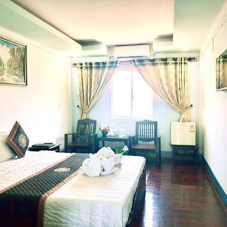 Mekong Hotel Thakhek Bagian luar foto