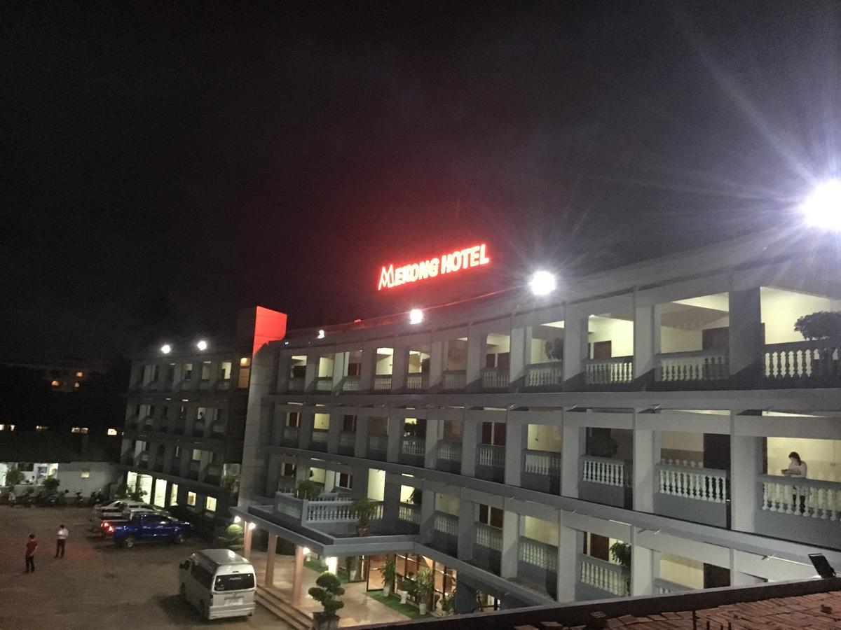 Mekong Hotel Thakhek Bagian luar foto