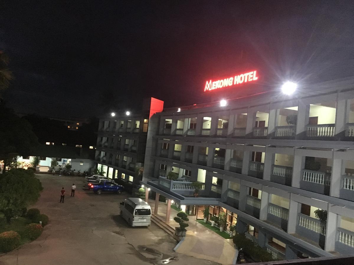 Mekong Hotel Thakhek Bagian luar foto