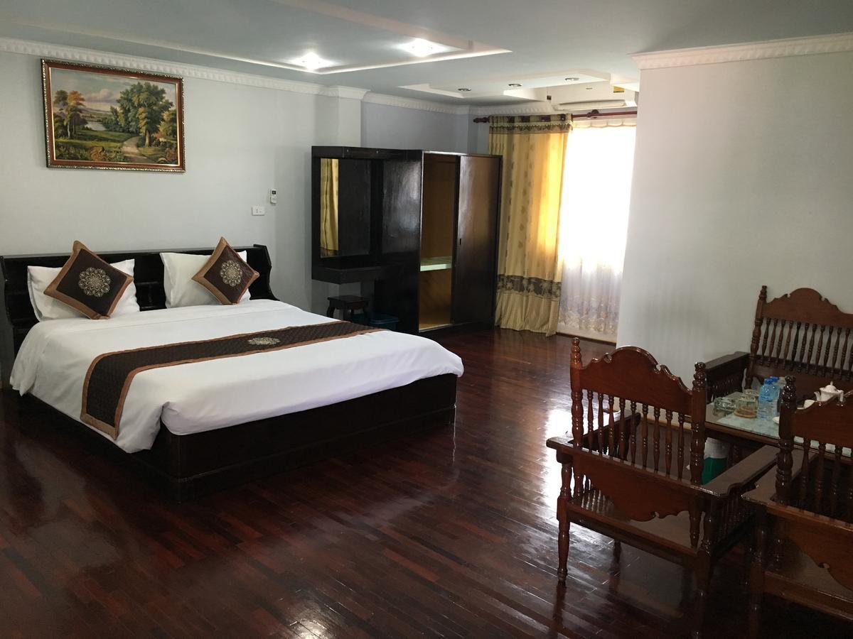 Mekong Hotel Thakhek Bagian luar foto