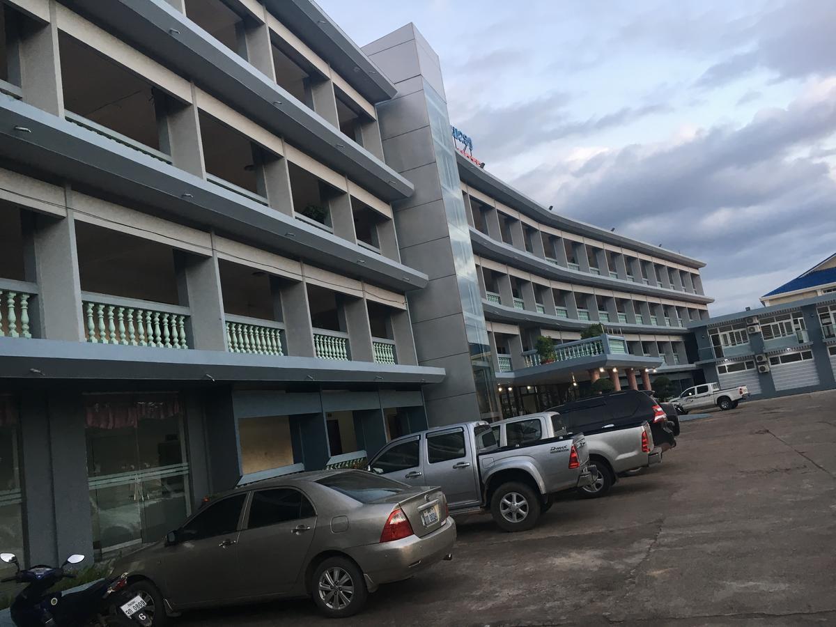 Mekong Hotel Thakhek Bagian luar foto