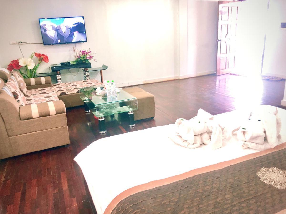 Mekong Hotel Thakhek Bagian luar foto