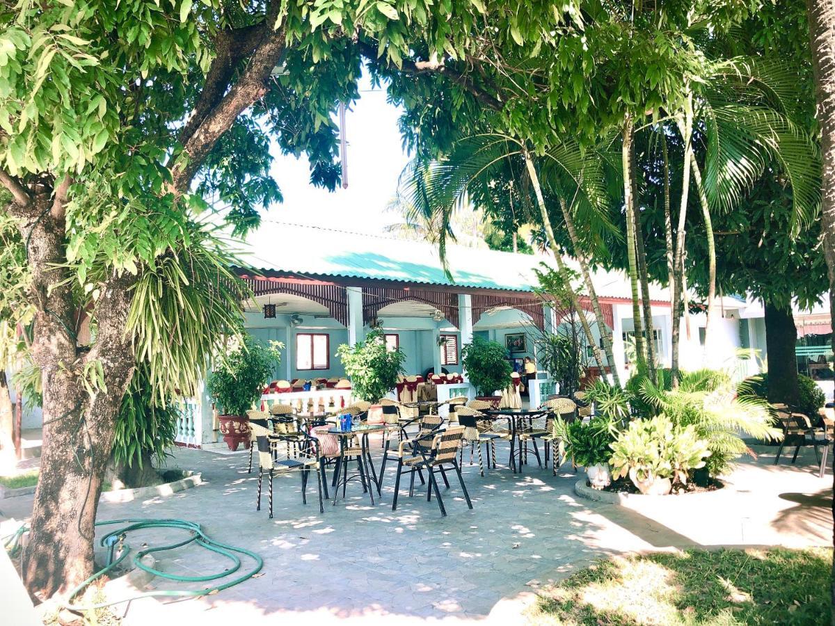 Mekong Hotel Thakhek Bagian luar foto